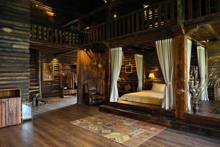 Room 16 of 51
