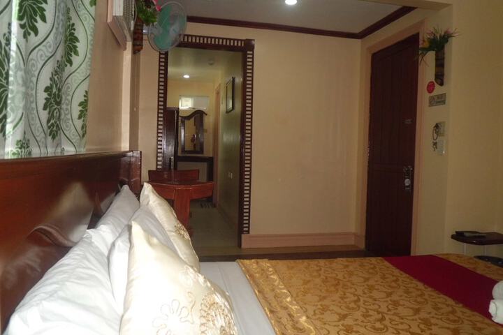 Room 18 of 57