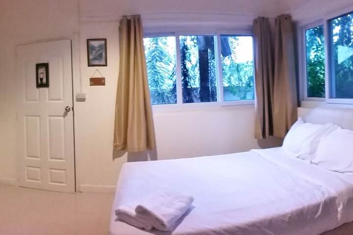Room 5 of 61