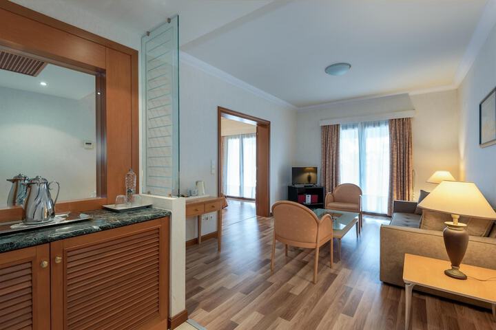 Room 44 of 138