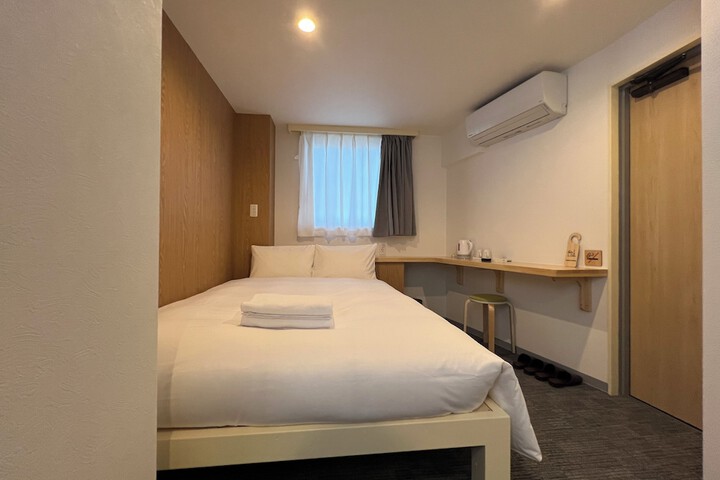 Room 42 of 149