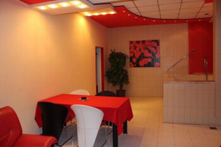 Room 29 of 61