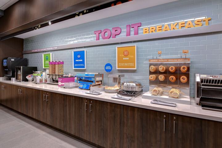 Breakfast area