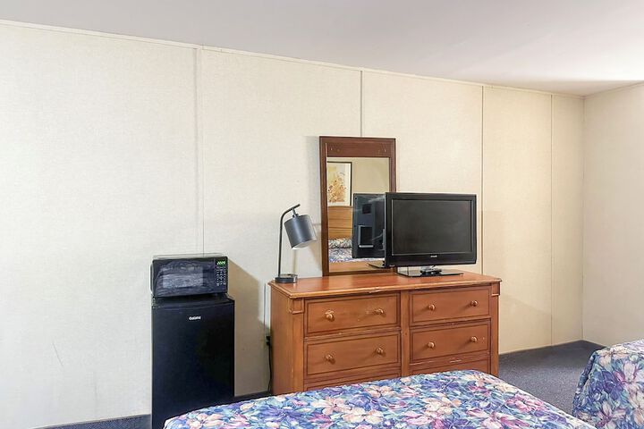 Room 34 of 95