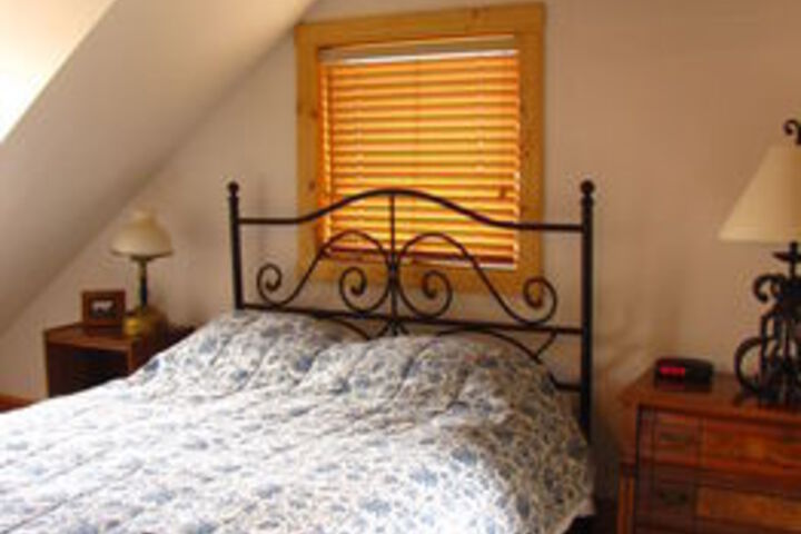 Room 9 of 20