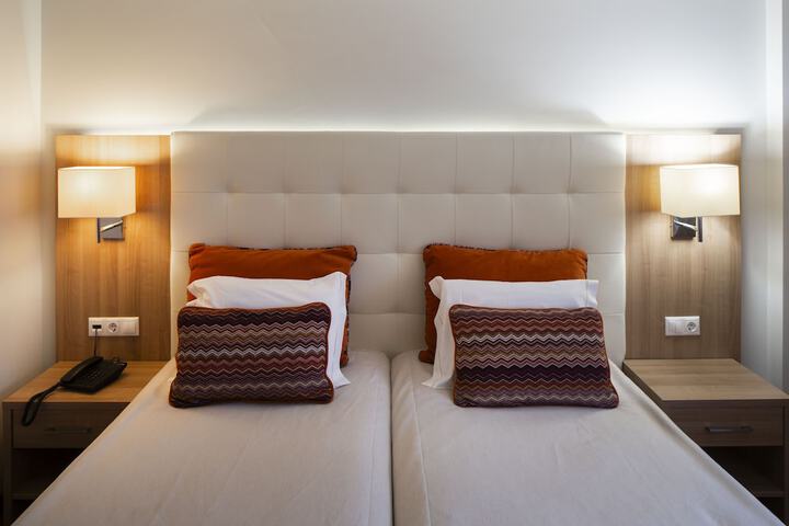 Room 29 of 73