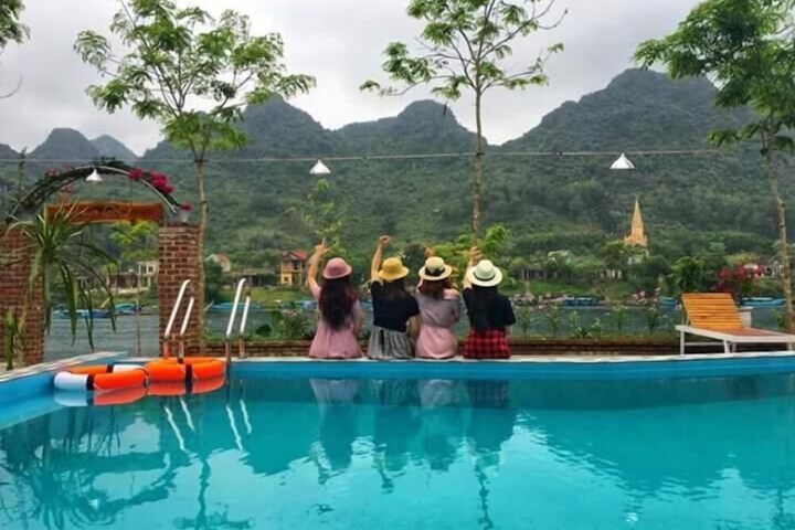 Pool 47 of 62