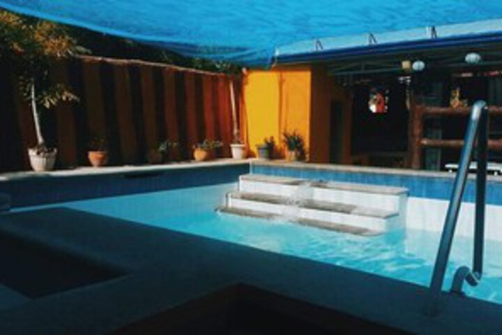 Pool 17 of 20
