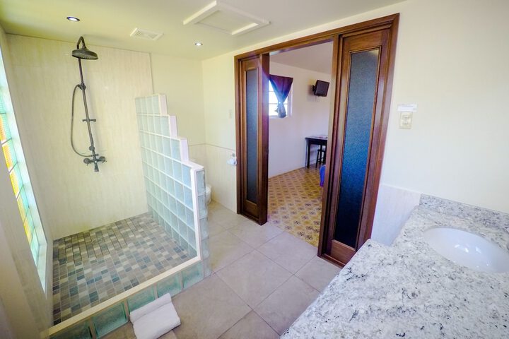 Room 137 of 258