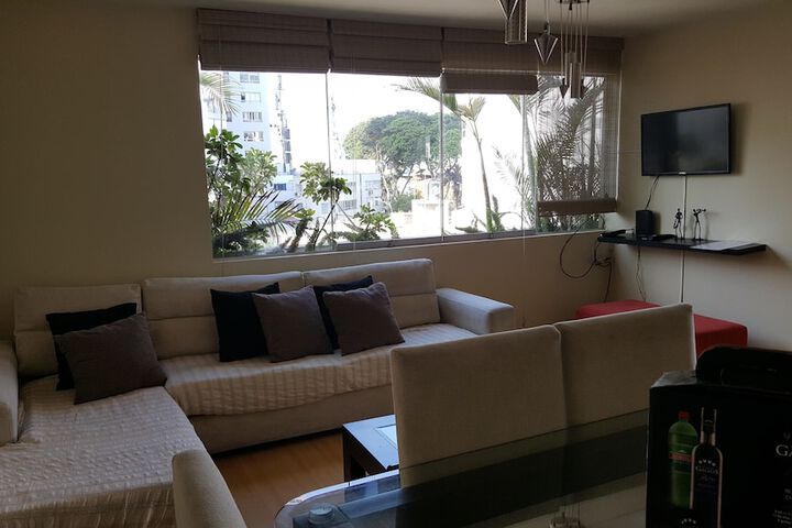 Room 10 of 24