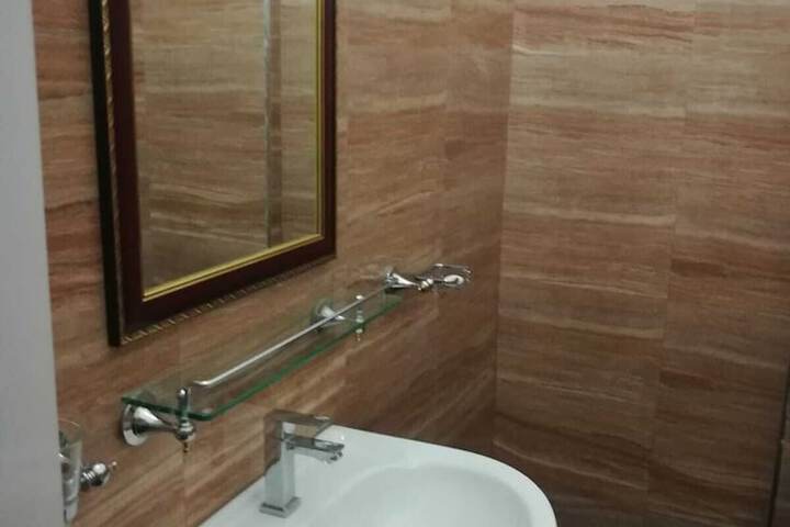 Room 20 of 26