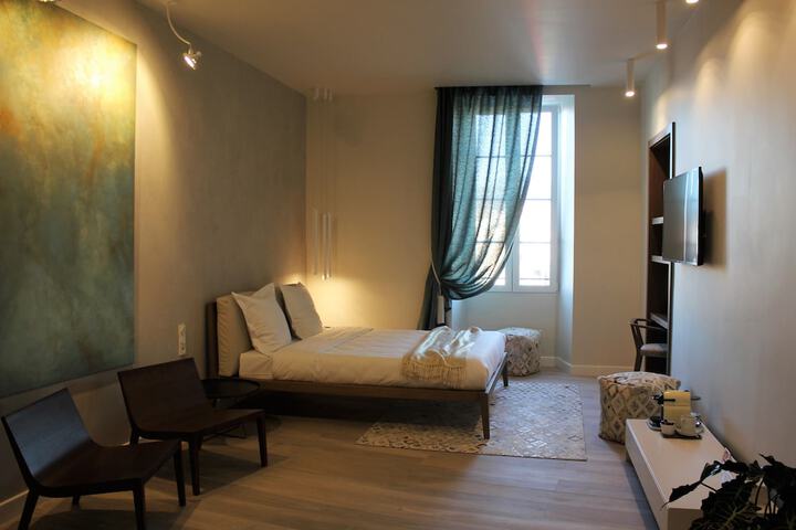 Room 13 of 44