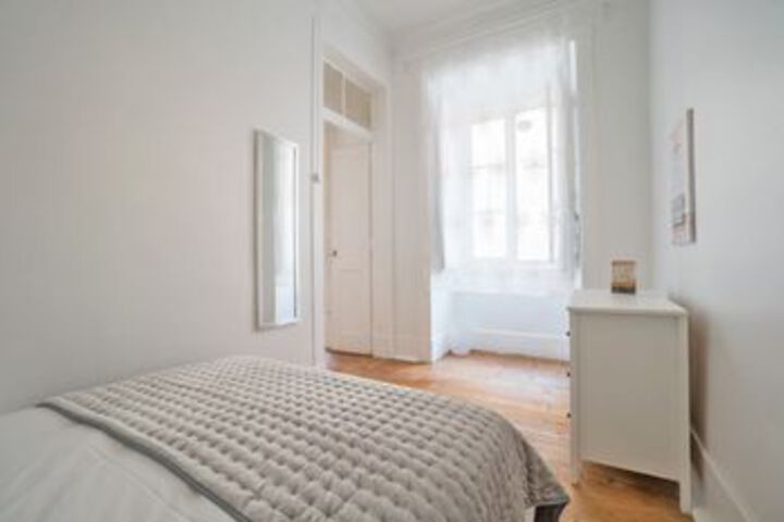 Room 26 of 263