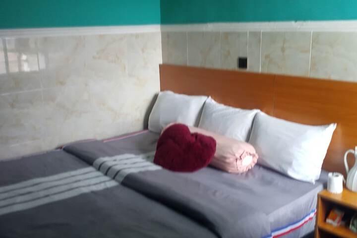 Room 15 of 23