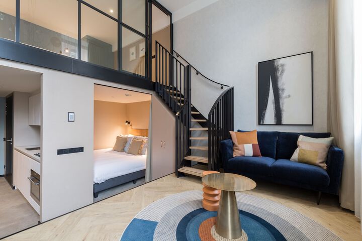 Room 10 of 53