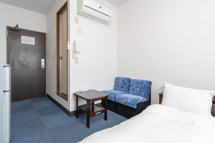 Room 18 of 51