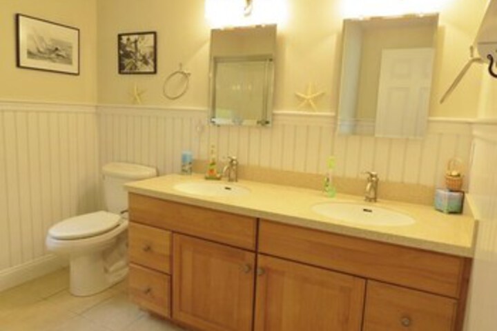 Room 3 of 25