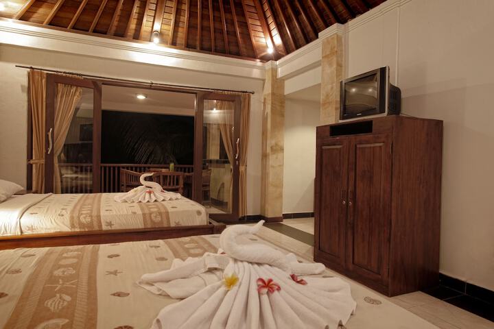 Room 10 of 27