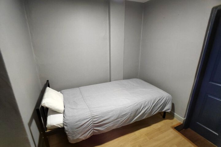 Room 20 of 62