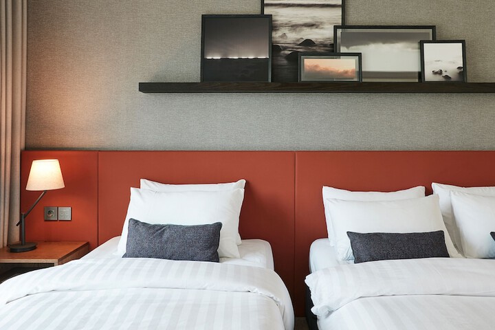 Room 21 of 145