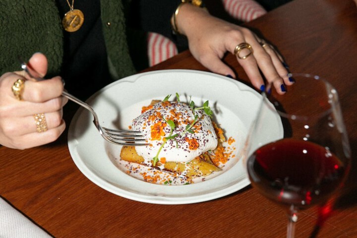 Dining 55 of 72