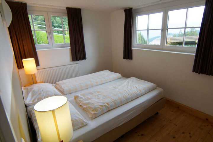 Room 3 of 21