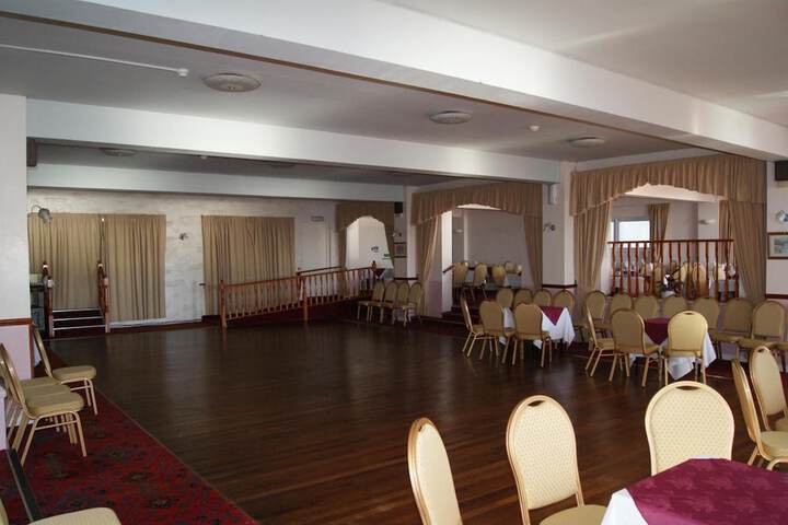 Ballroom/Hall 27 of 42