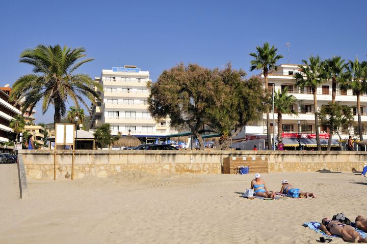 Beach 58 of 68
