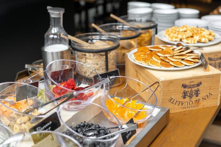 Breakfast buffet