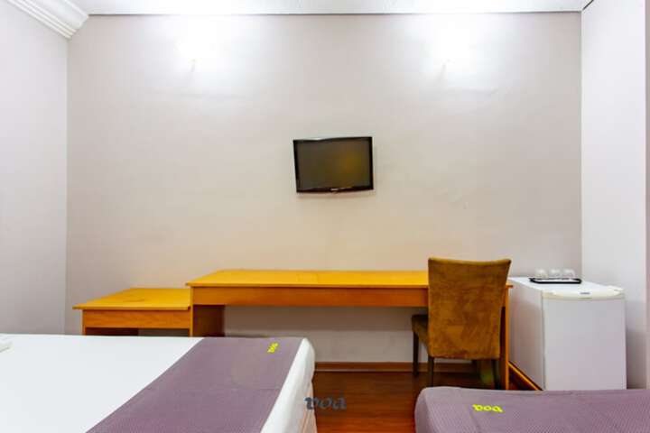 Room 6 of 35