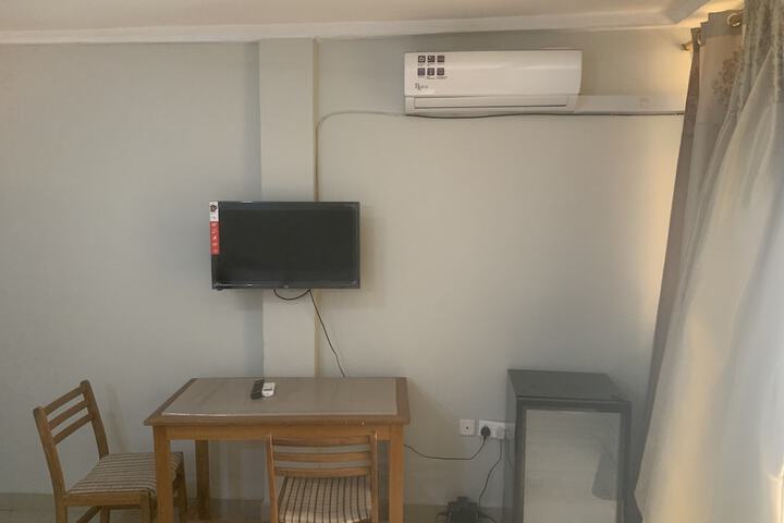 Room 21 of 40
