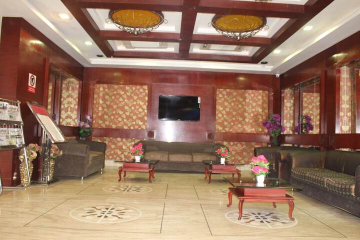 Hotel Interior 7 of 100
