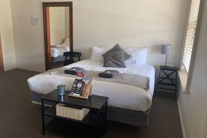 Room 11 of 35