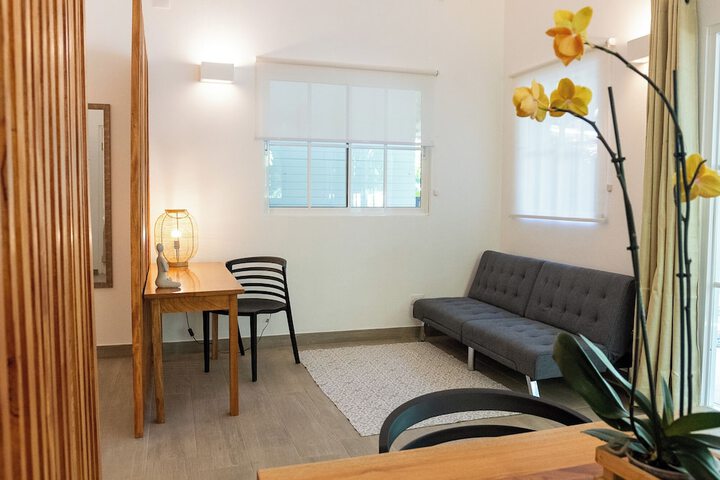 Room 34 of 60