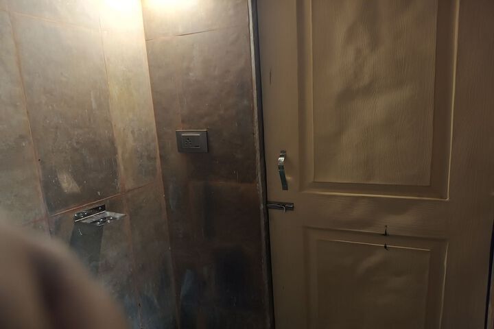 Room 80 of 111
