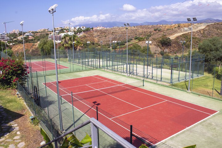 Tennis court