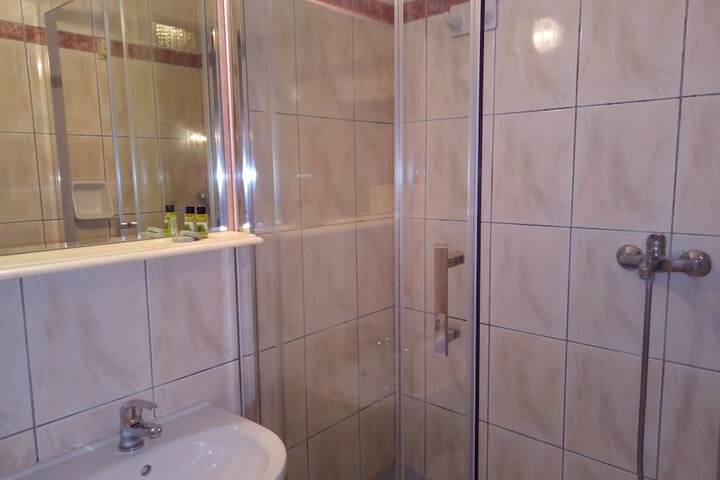Room 44 of 71
