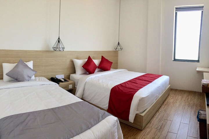 Room 17 of 48