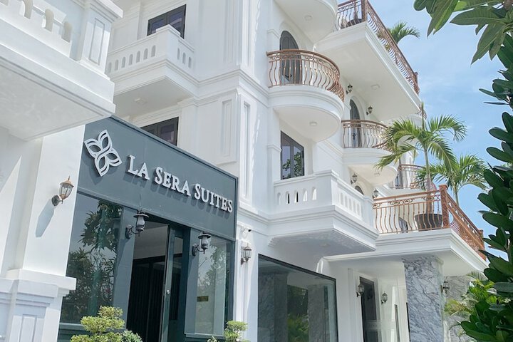 La Sera Suites An Vien