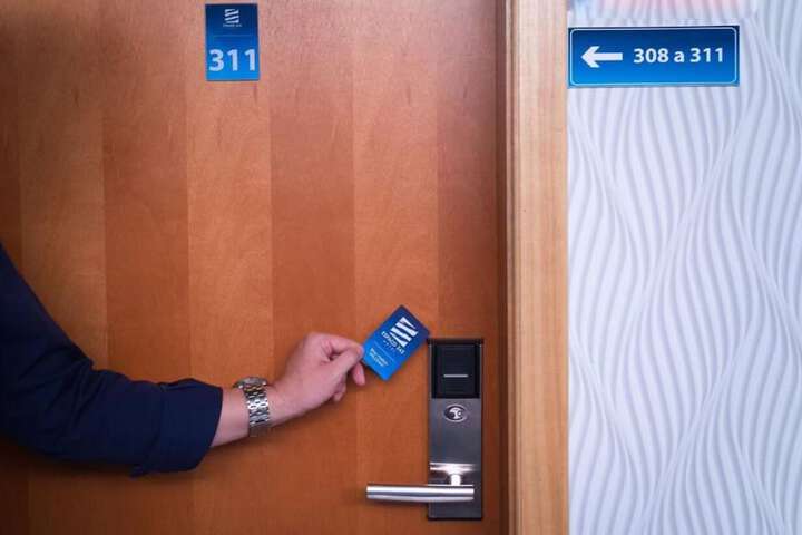 Room 5 of 24