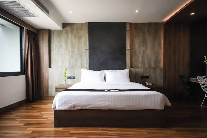 Room 42 of 116