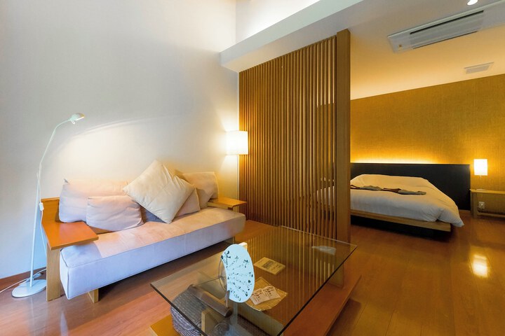 Room 14 of 61