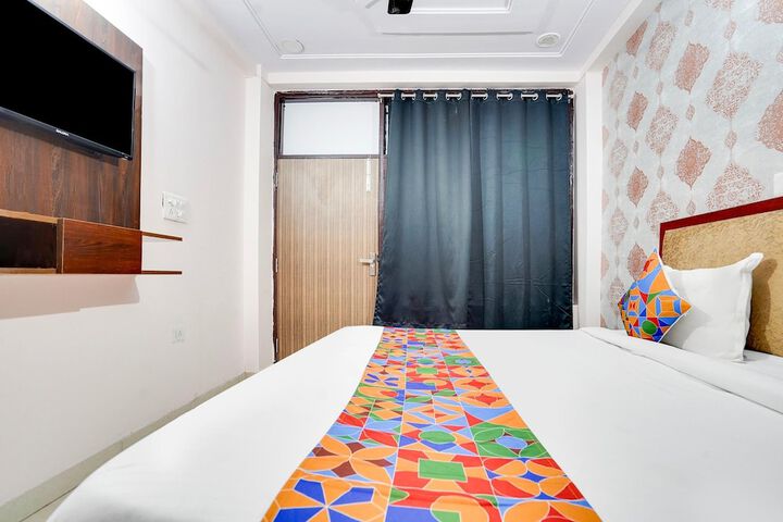 Room 33 of 41
