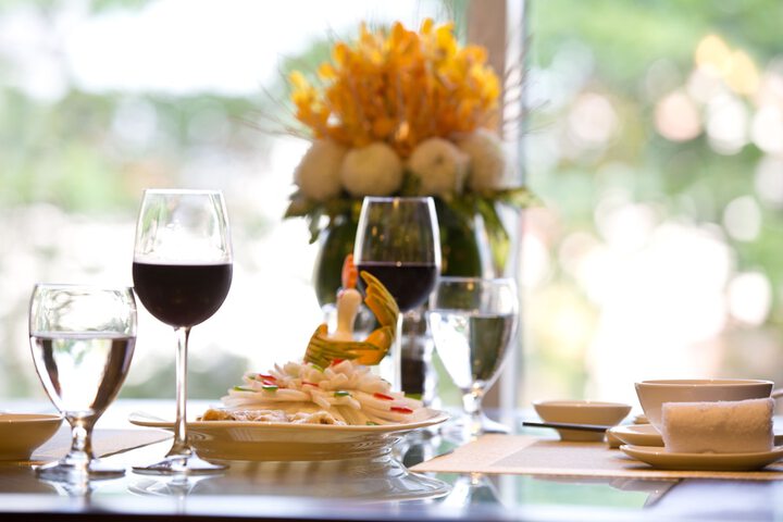 Dining 32 of 46