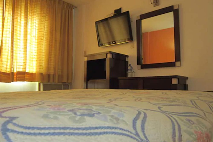 Room 18 of 78