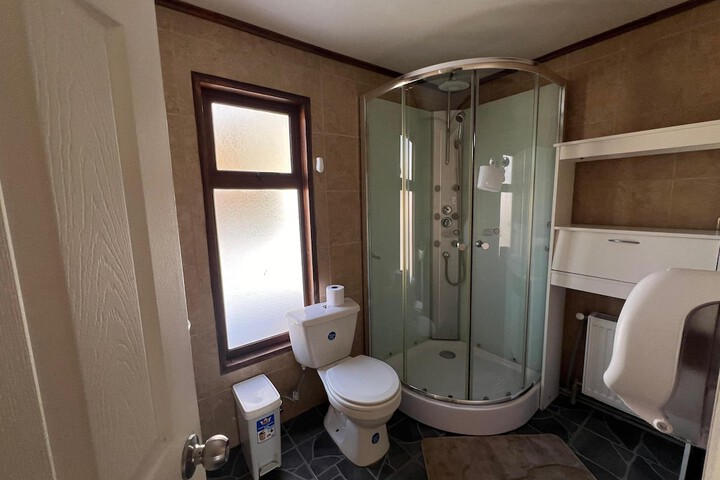 Room 16 of 24