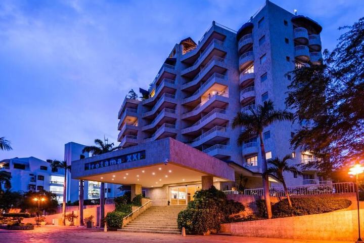 Image of Hotel Irotama XXI