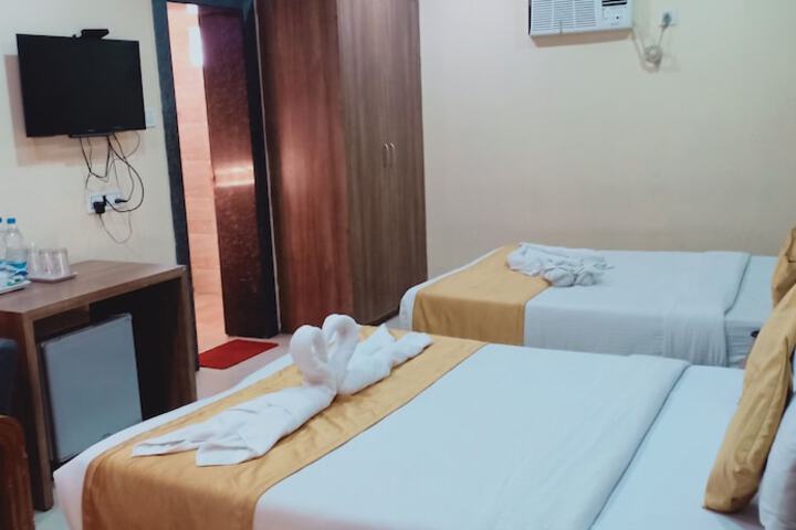Room 10 of 89