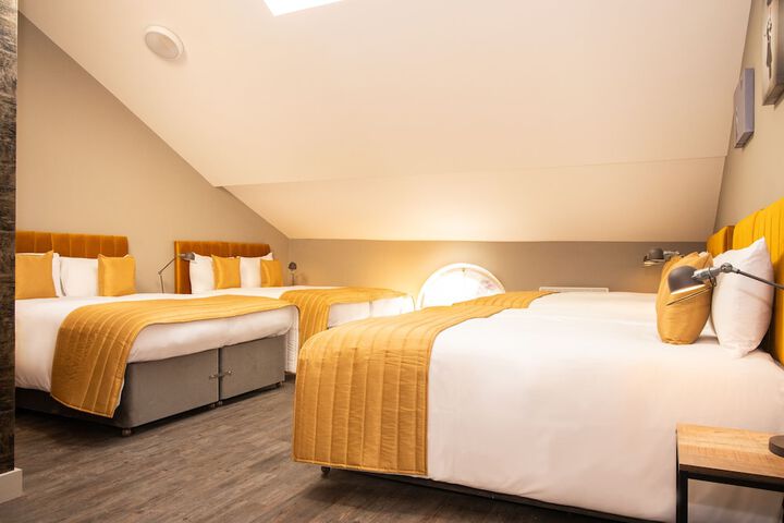 Room 5 of 38