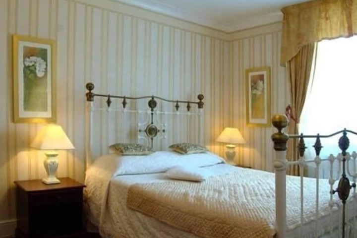 Room 8 of 21